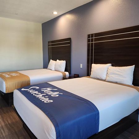 Days Inn & Suites By Wyndham La Porte Ngoại thất bức ảnh