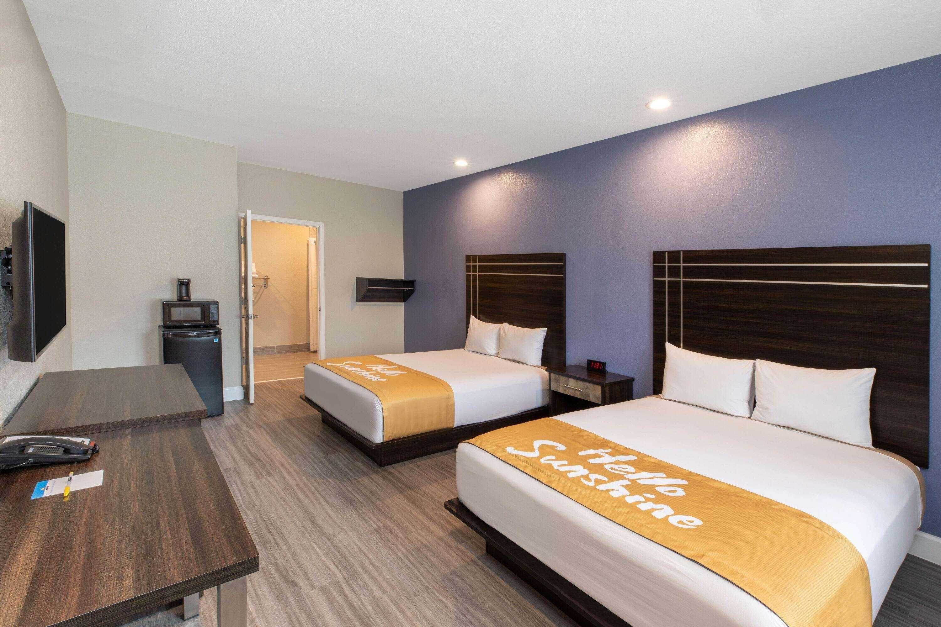Days Inn & Suites By Wyndham La Porte Ngoại thất bức ảnh
