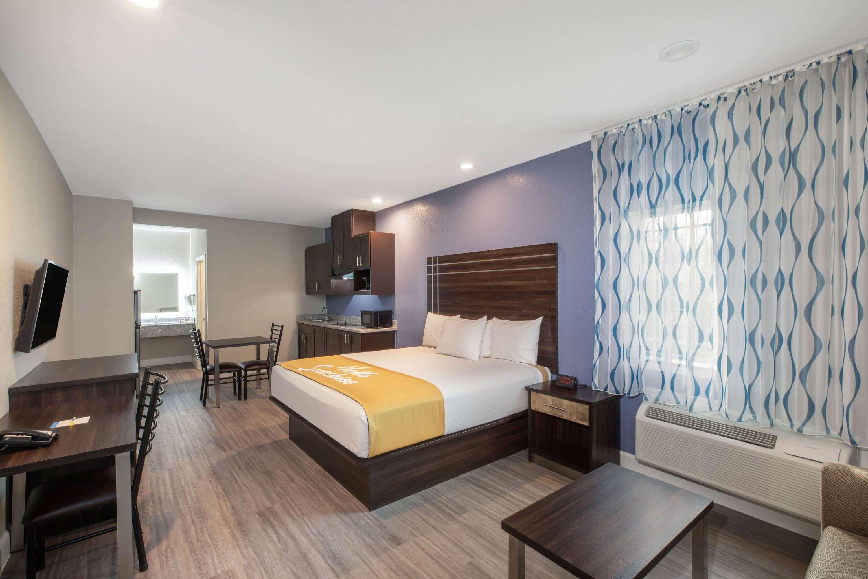 Days Inn & Suites By Wyndham La Porte Ngoại thất bức ảnh