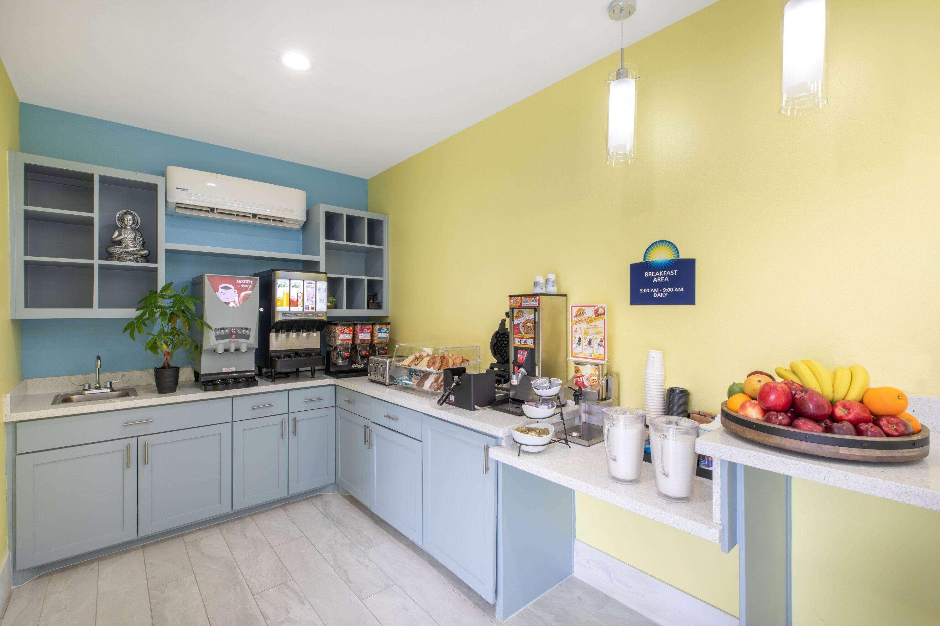 Days Inn & Suites By Wyndham La Porte Ngoại thất bức ảnh