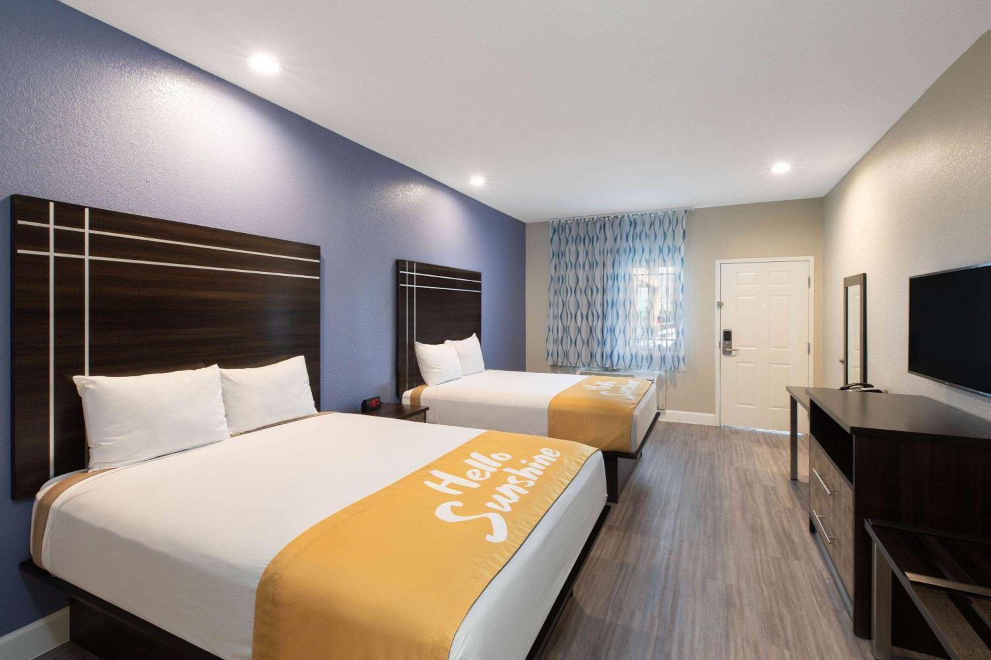 Days Inn & Suites By Wyndham La Porte Ngoại thất bức ảnh