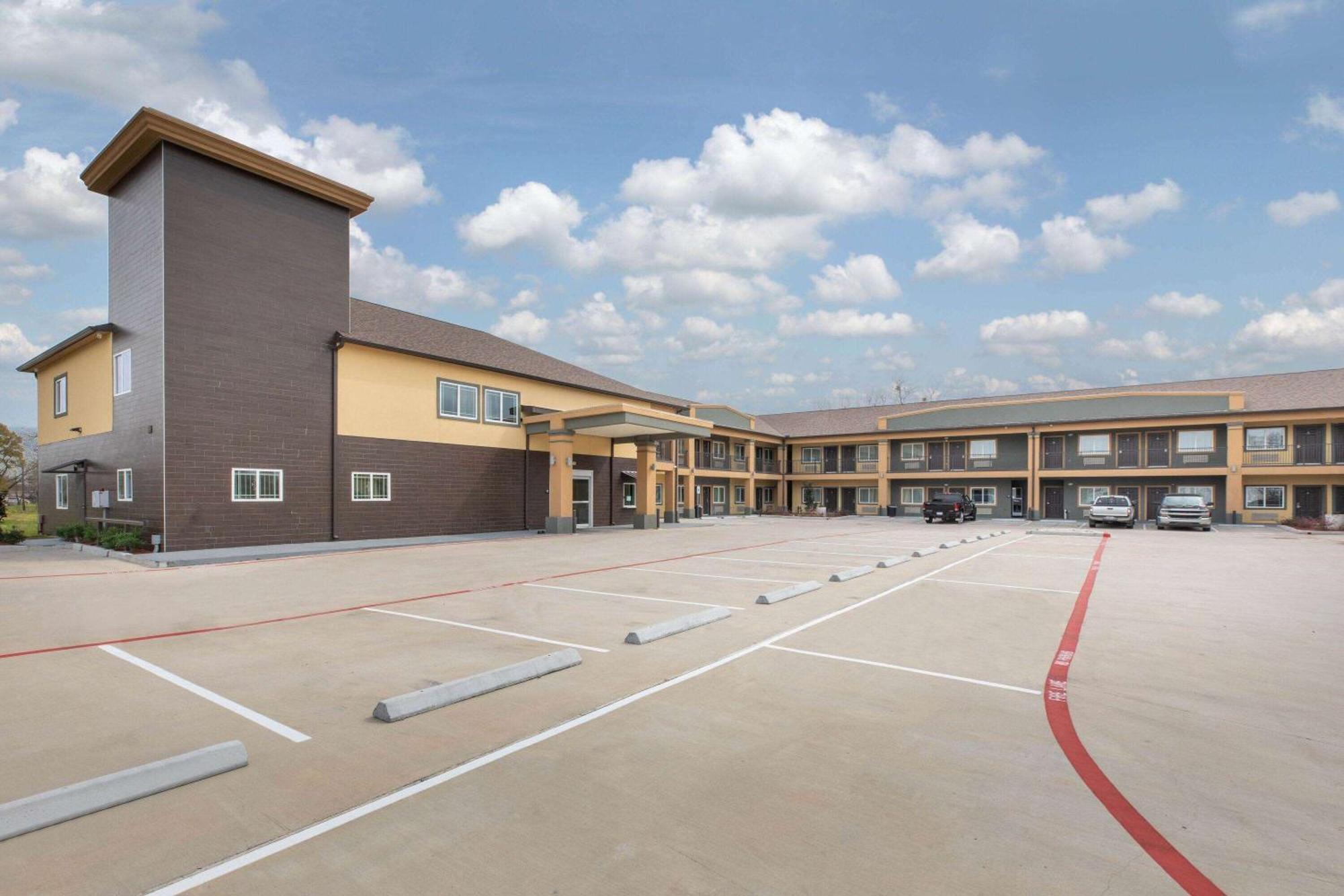 Days Inn & Suites By Wyndham La Porte Ngoại thất bức ảnh